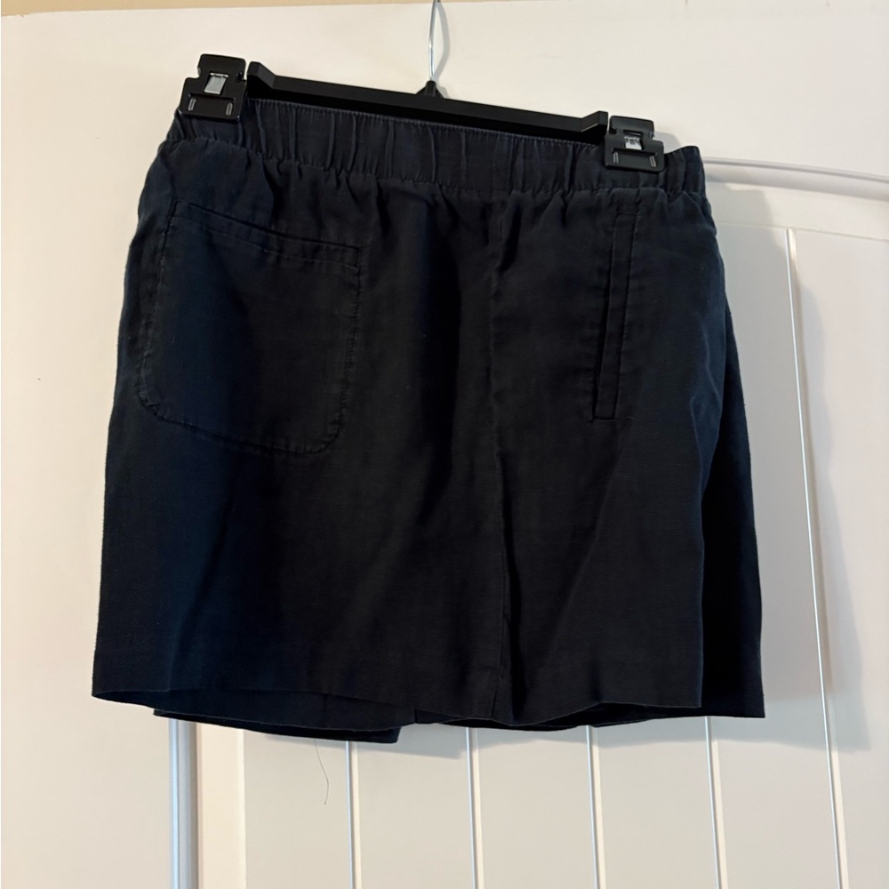 Black ladies, Seaview linen shorts size extra large
